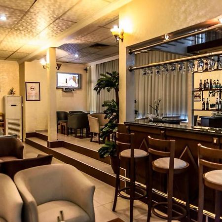Kristal Otel Adana Esterno foto