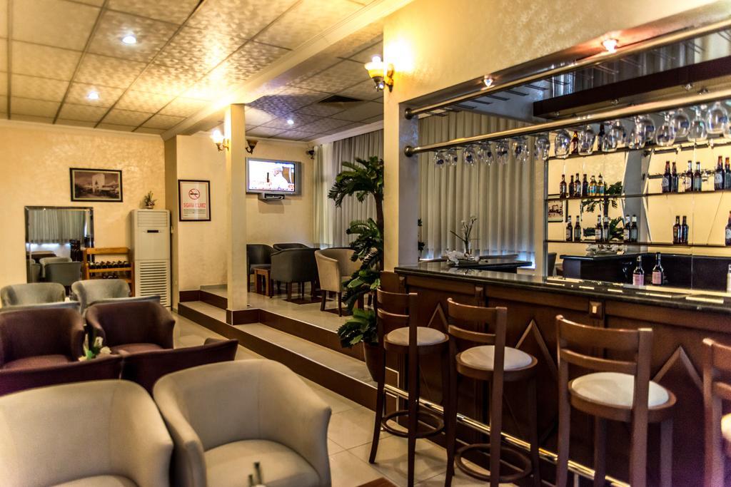 Kristal Otel Adana Esterno foto