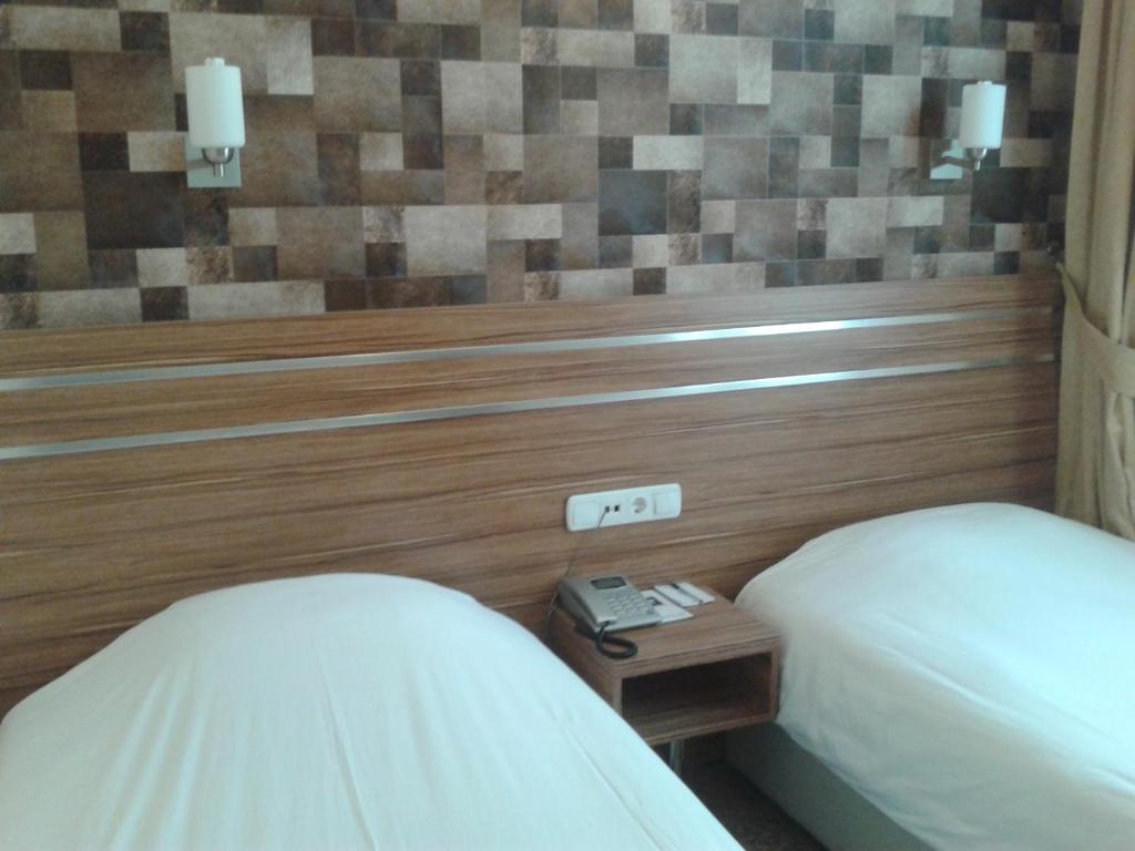 Kristal Otel Adana Esterno foto